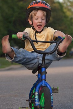 fearless kid on bike - 9-6-13